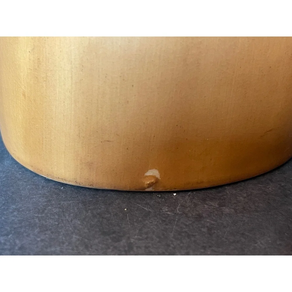 Unbranded vintage ceramic